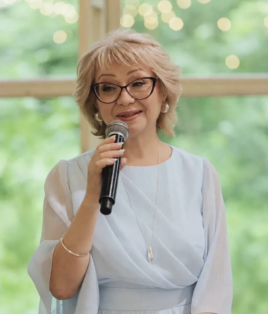 Потапова Лариса Эрнестовна 